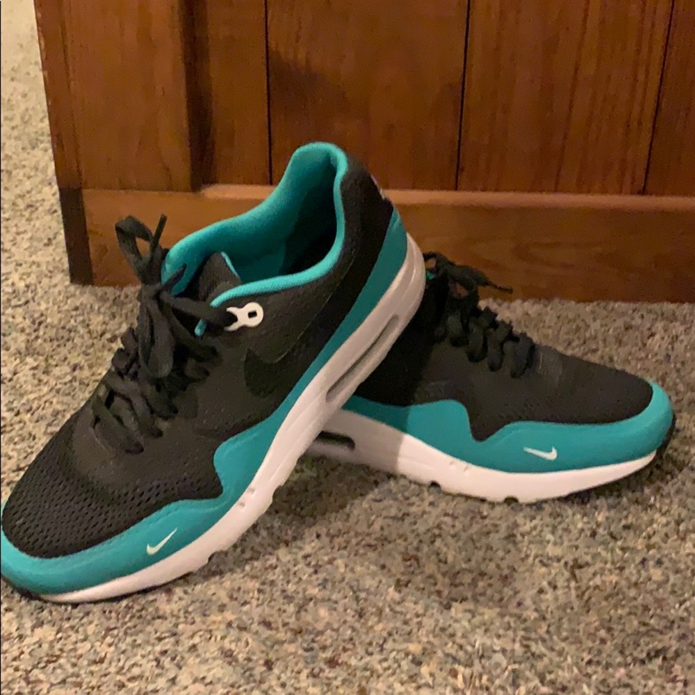 Nike air max
